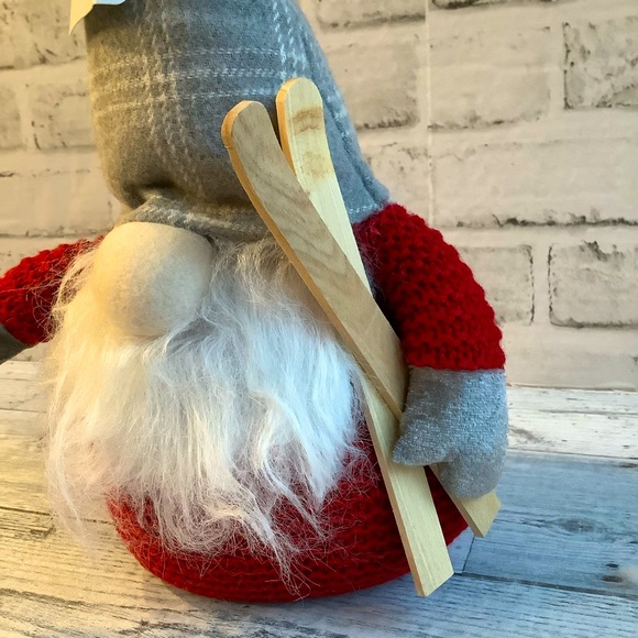 Sleigh Hill Trading Co. Gnome Holding Skiis - Picture 3 of 3